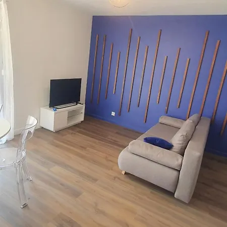 Apartment Prestige, Calme & Terrasse Ensoleillee *